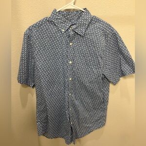 Vineyard Vines Blue and White Casual Button Down Shirt